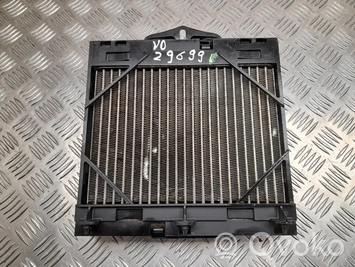 BMW 7 F01 F02 F03 F04 Coolant radiator 7572542