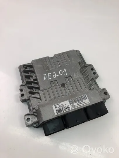 Peugeot 508 Engine control unit/module 9676760880