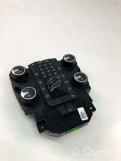 Volvo V50 Climate control unit 31398642