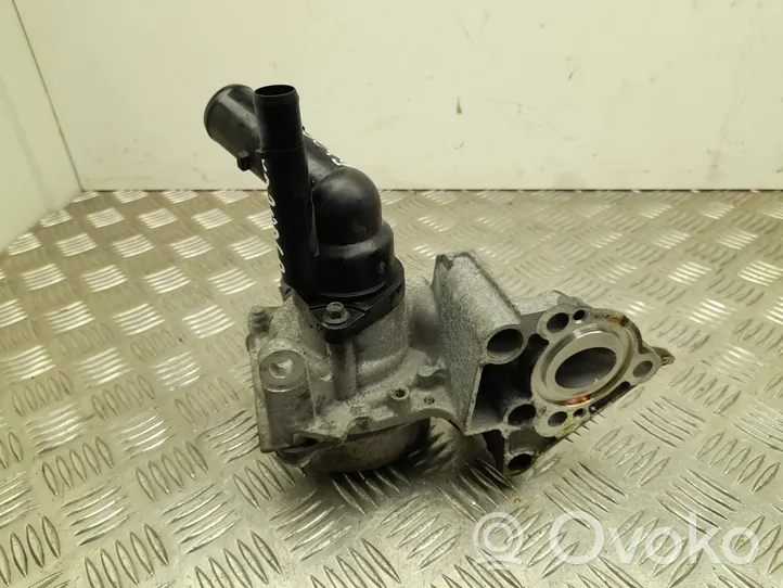 Toyota RAV 4 (XA50) Pompe de circulation d'eau 22051313