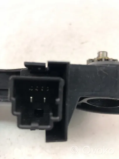 Volvo V70 Front door window regulator motor 970713102