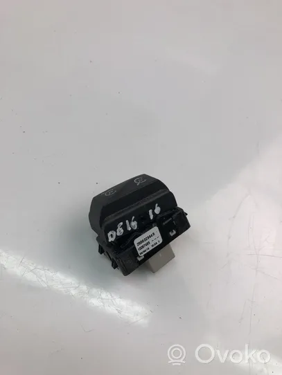 Renault Clio IV Cruise control switch 255502964R