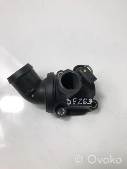 Mercedes-Benz B W245 Boîtier de thermostat A2662030675