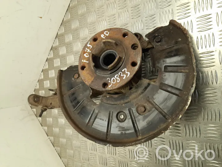 Volkswagen Touareg II Front wheel hub 7P6407246A