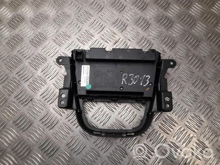 Opel Mokka X Radio/CD/DVD/GPS-pääyksikkö 23210484