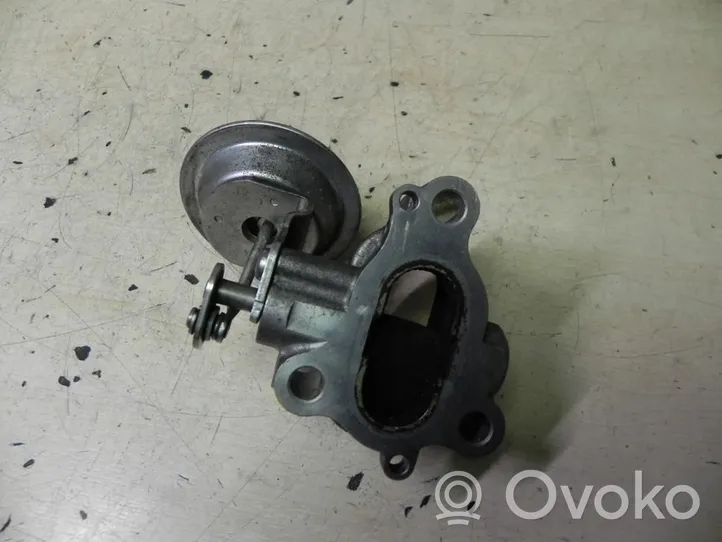 Toyota Yaris EGR vožtuvas 2563033010