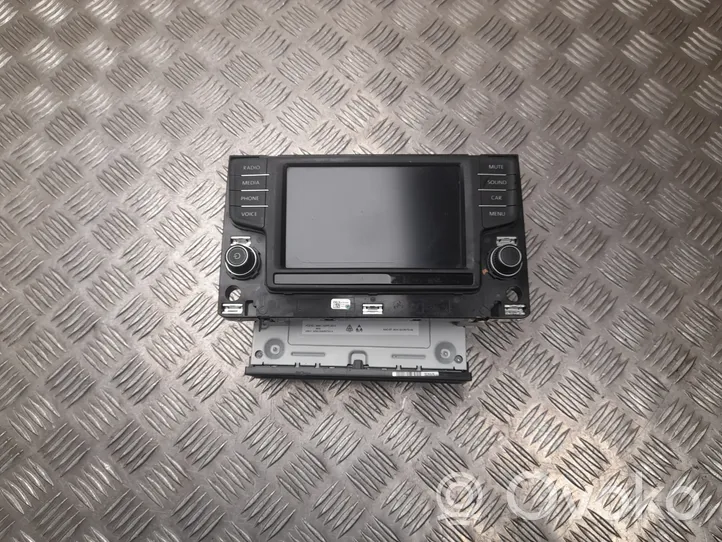 Volkswagen PASSAT B8 Unità principale autoradio/CD/DVD/GPS 3Q0035824B