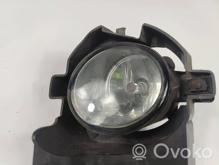 Nissan Qashqai Światło przeciwmgłowe przednie 261508990A