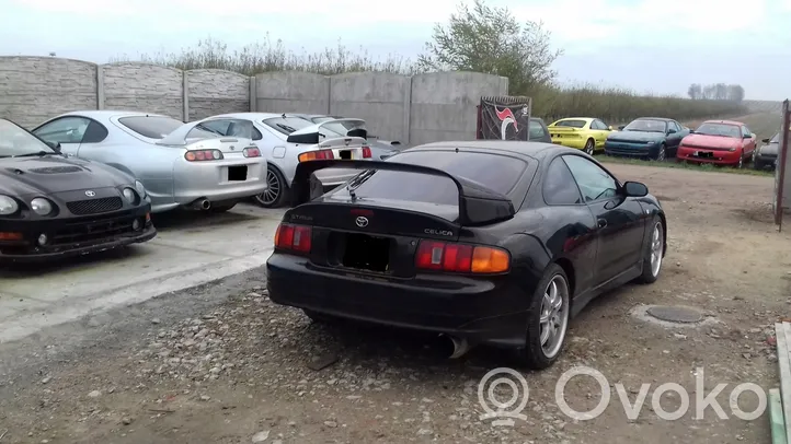 Toyota Celica T180 Istuinsarja 