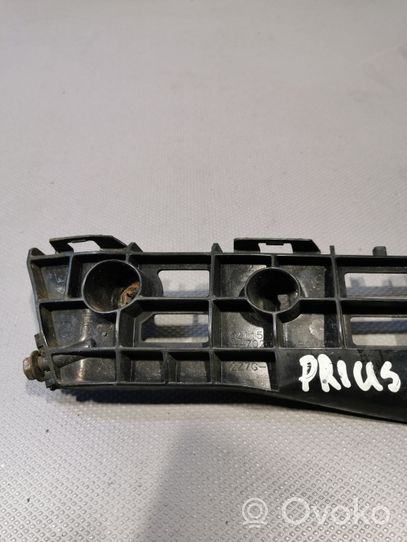 Toyota Prius (XW30) Front bumper mounting bracket 