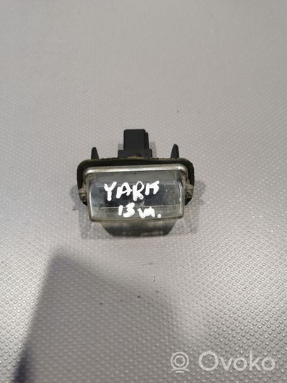 Toyota Yaris Lampa oświetlenia tylnej tablicy rejestracyjnej 
