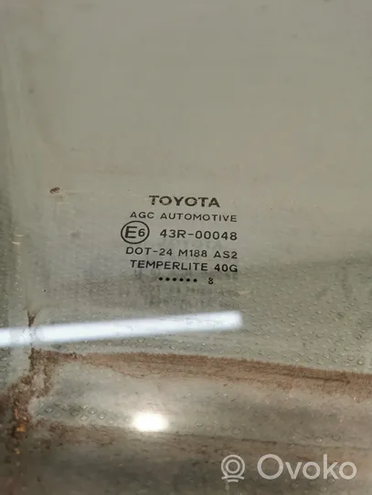 Toyota Yaris Vetro del finestrino della portiera posteriore 