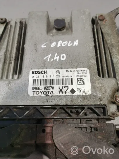 Toyota Corolla E140 E150 Блок управления двигателя 8966102X70