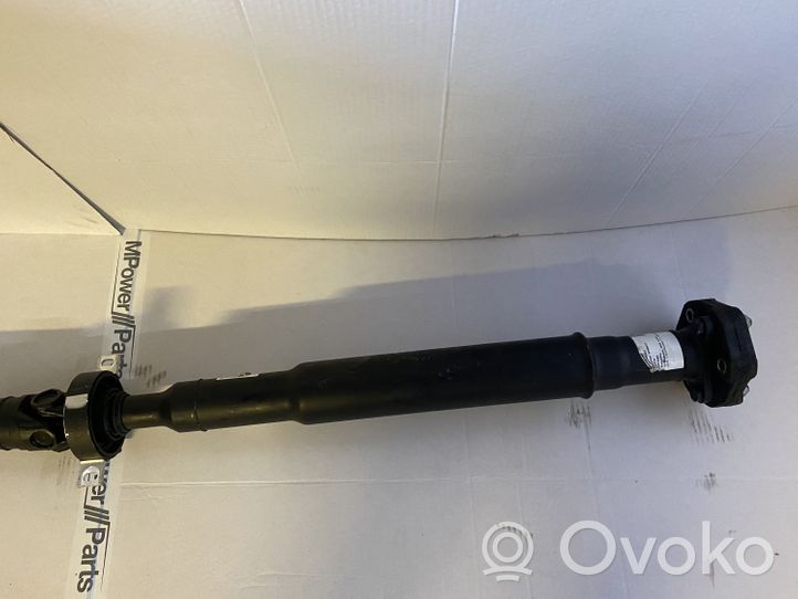 BMW 5 G30 G31 Albero di trasmissione con sede centrale 9470623