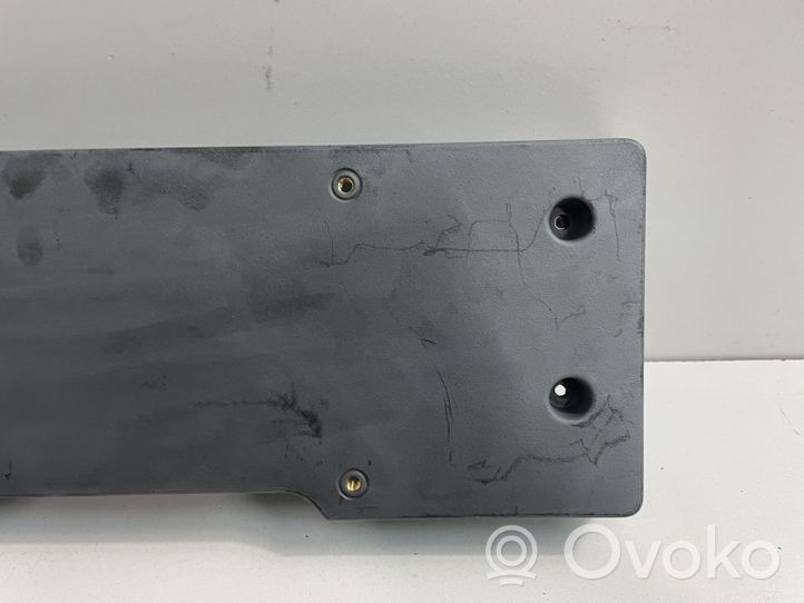 BMW 5 G30 G31 Cornice porta targa 8064976