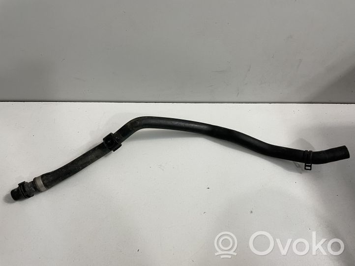 BMW 2 F22 F23 Moottorin vesijäähdytyksen putki/letku 9208184