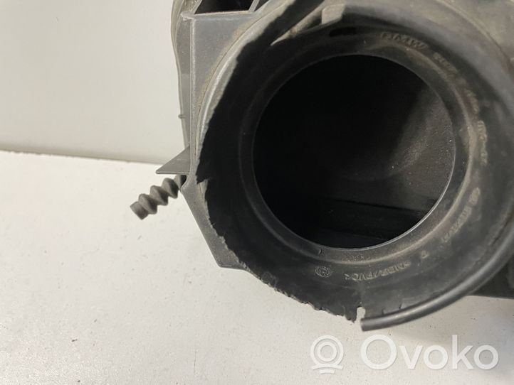 BMW 5 E60 E61 Volet de trappe réservoir de carburant 7034279