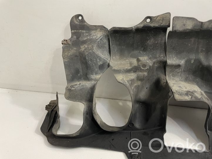 BMW 7 F01 F02 F03 F04 Couvre soubassement arrière 7185170