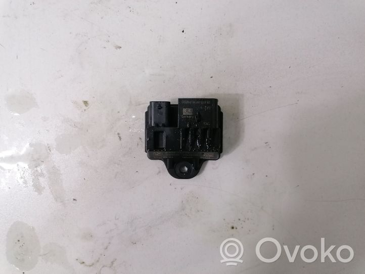 BMW X3 F25 Žvakių pakaitinimo rėlė 8570087