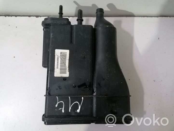 BMW 4 F32 F33 Serbatoio a carbone attivo per il recupero vapori carburante 7489619