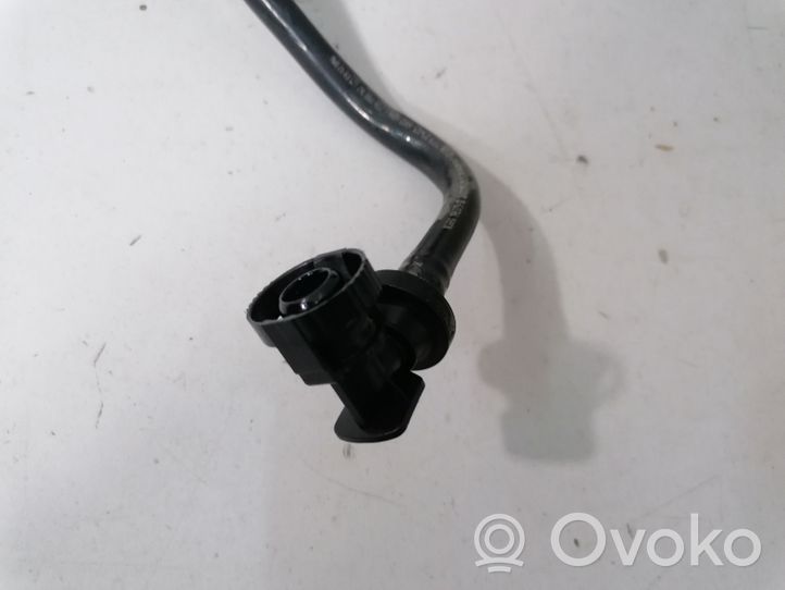 BMW X6M G06 F96 Tuyau sous vide 8601847