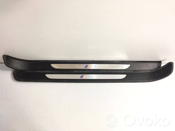BMW 3 E92 E93 Kynnysverhoilusarja (sisä) 8044514