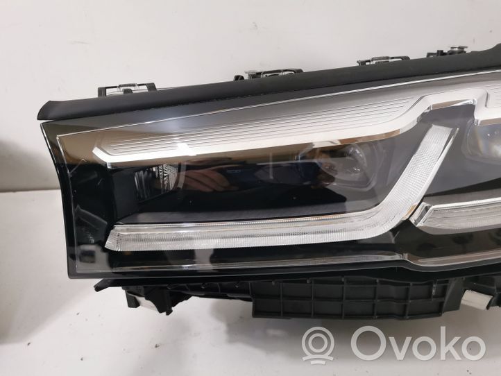 BMW 5 G30 G31 Set di fari/fanali 9850601