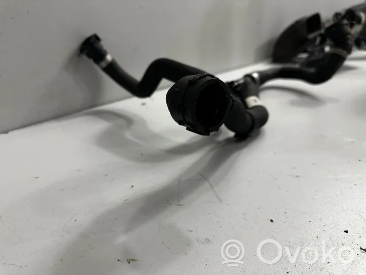 BMW 3 F30 F35 F31 Engine coolant pipe/hose 7609532