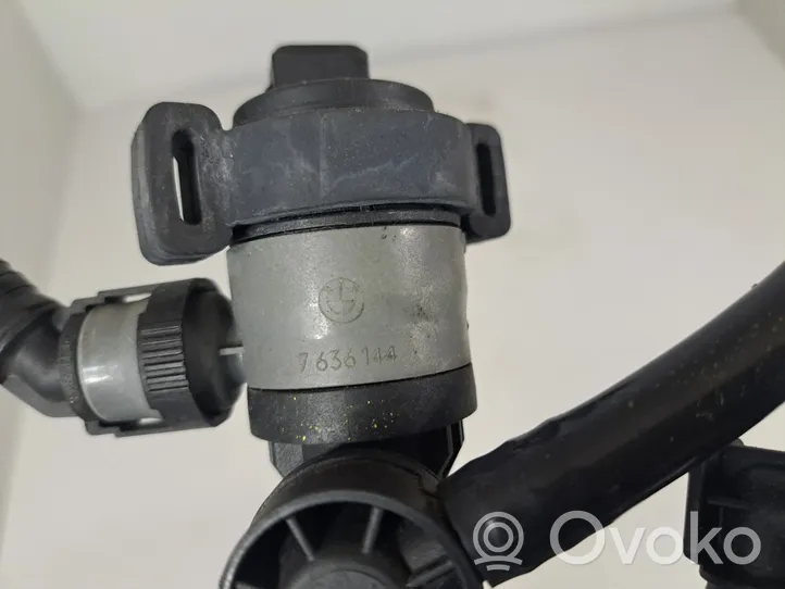 BMW 4 F32 F33 Variklio pagalvės vakuuminis vožtuvas 7636144