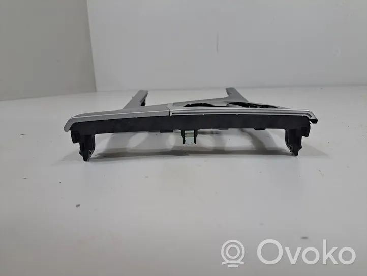 BMW 5 G30 G31 Altri elementi della console centrale (tunnel) 9370804