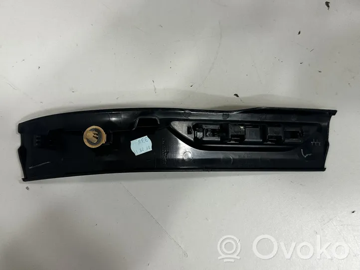 BMW X6 F16 Rear sill trim cover 7382255