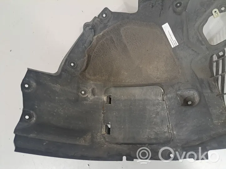 BMW 8 G14 Rivestimento paraspruzzi passaruota anteriore 7374735