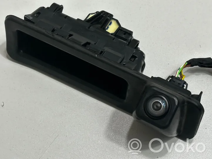 BMW 5 G30 G31 Videokamera aizmugurējā bamperī 5A84564