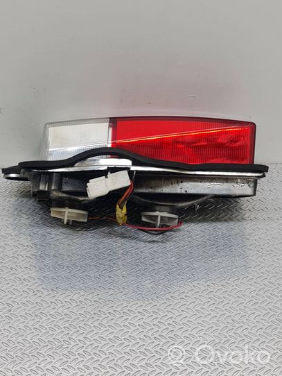 Hyundai Elantra Lampy tylnej klapy bagażnika 924022D