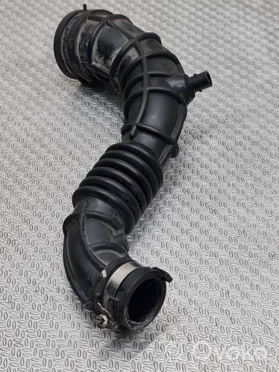 Renault Clio III Tube d'admission de tuyau de refroidisseur intermédiaire 8200500383