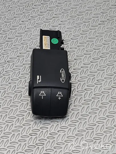 Renault Clio II Interrupteur / bouton multifonctionnel 8200058695