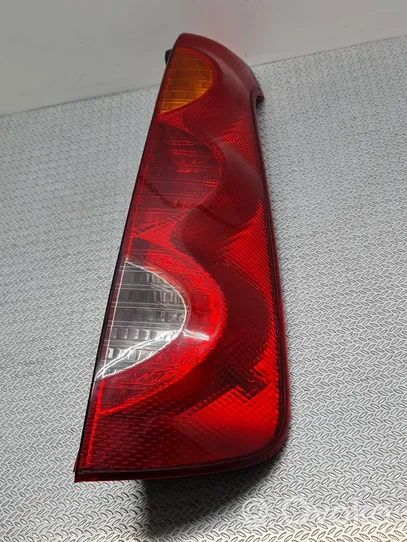 Nissan Note (E11) Lampa tylna 22016752