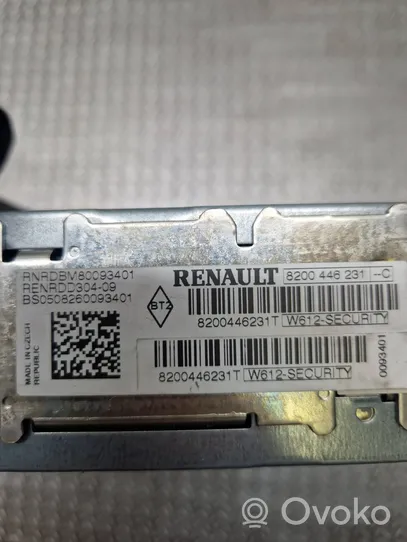 Renault Twingo II Unité principale radio / CD / DVD / GPS 8200446231T