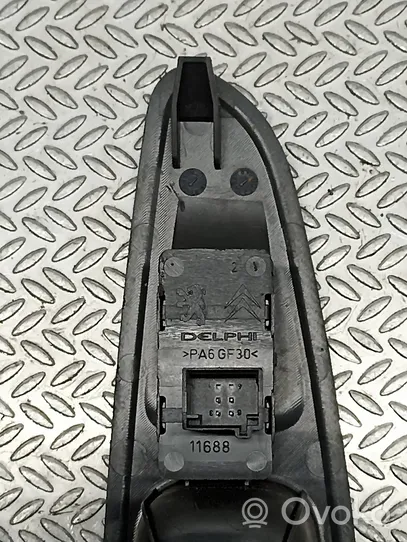 Peugeot 308 Interrupteur commade lève-vitre 11688