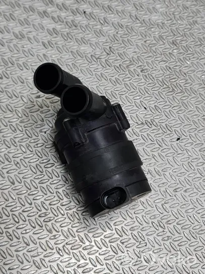 Porsche Cayenne (92A) Pompe de circulation d'eau, chauffage auxiliaire Webasto 7P0820409