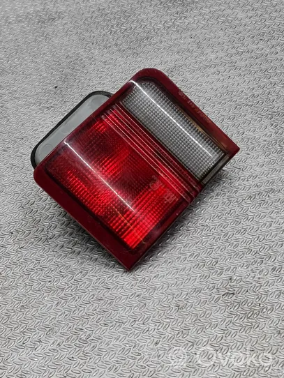 Mitsubishi Galant Lampy tylnej klapy bagażnika 003883