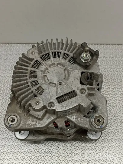 Renault Laguna III Alternator 8200960536