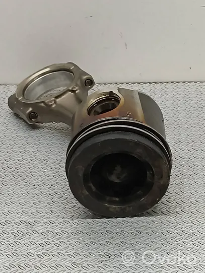 Fiat Ducato Piston with connecting rod 12816067
