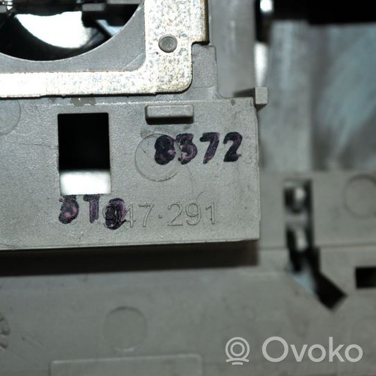 Skoda Superb B6 (3T) Illuminazione sedili anteriori 3T0947291