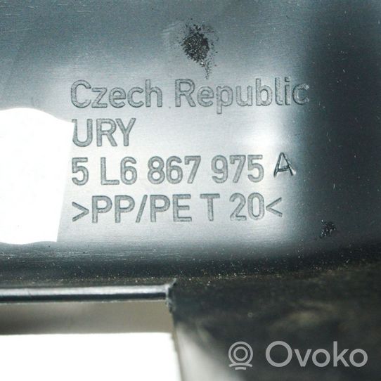 Skoda Yeti (5L) Poszycie / Tapicerka tylnej klapy bagażnika 5L6867975A