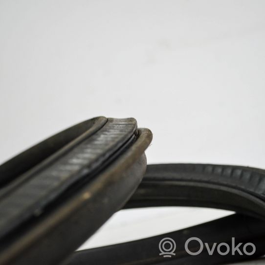 Audi A6 S6 C6 4F Trunk rubber seal (body) 4F5827705B