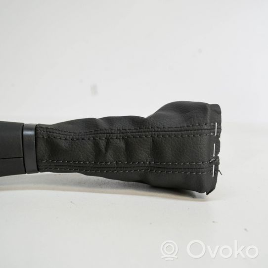 Skoda Fabia Mk3 (NJ) Gear lever shifter trim leather/knob 