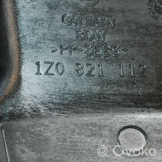 Skoda Octavia Mk2 (1Z) Rivestimento dell’estremità del parafango 1Z0821112