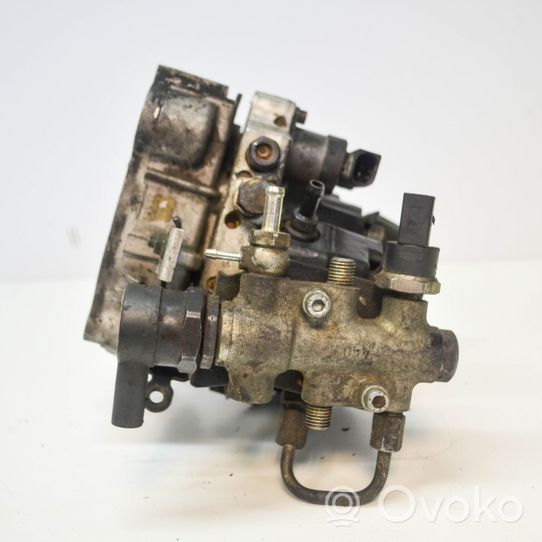 Audi A8 S8 D3 4E Pompe d'injection de carburant à haute pression 057130755G