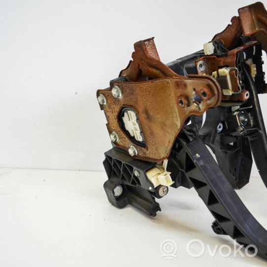 Opel Insignia A Brake pedal 22771457